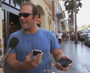 iPhone5-vs-2_guy2